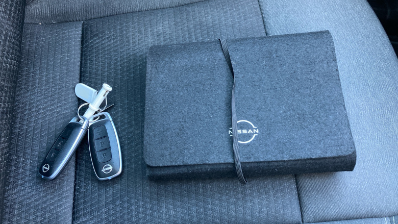 Nissan Qashqai 1.3 DiG-T MH 158 N-Connecta 5dr Xtronic Petrol Hatchback